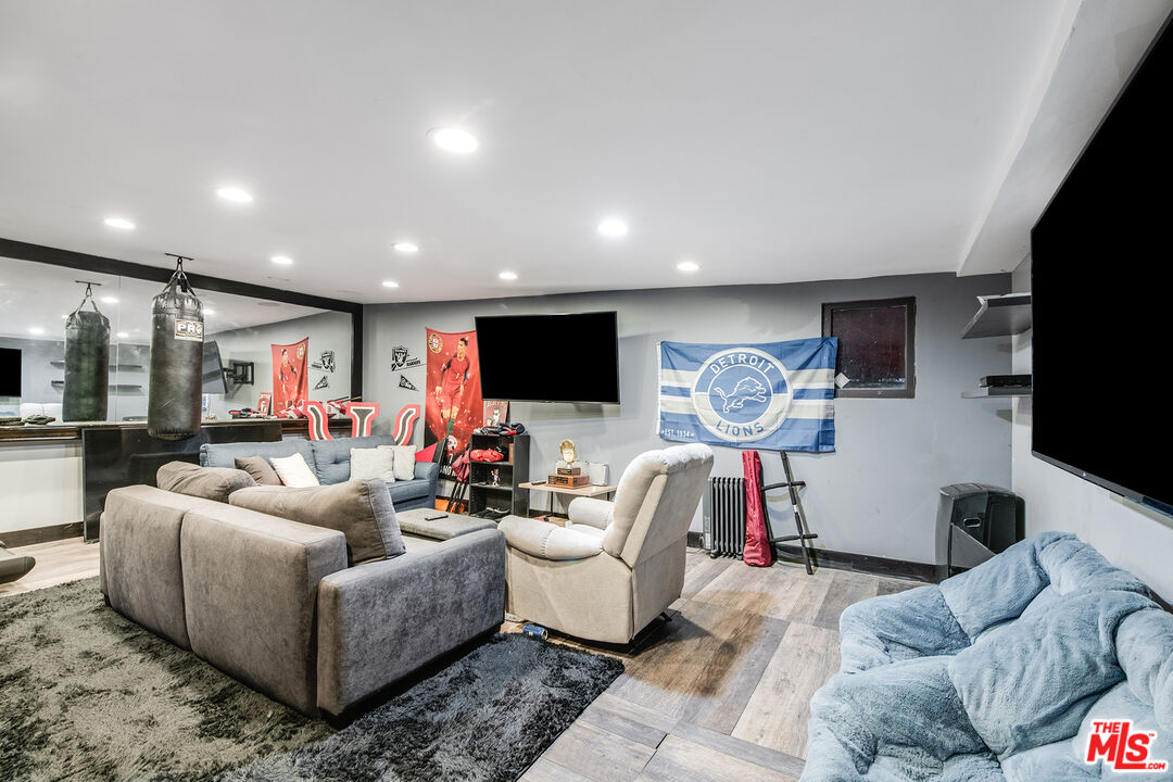 Property photo 46