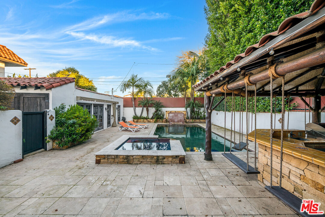 Property photo 50
