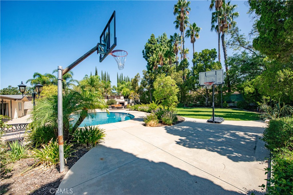 Property photo 44