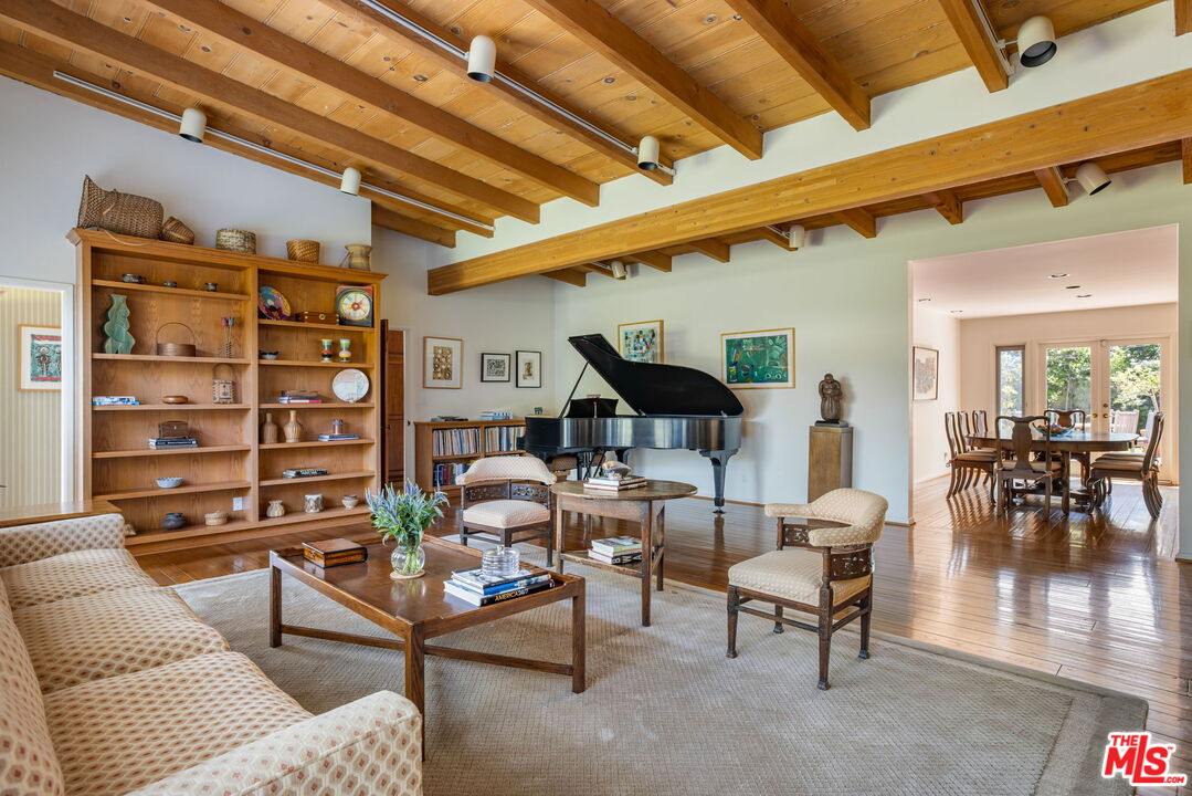 Property photo 28
