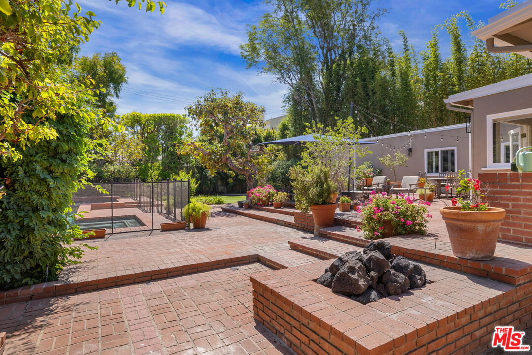 Property photo 43
