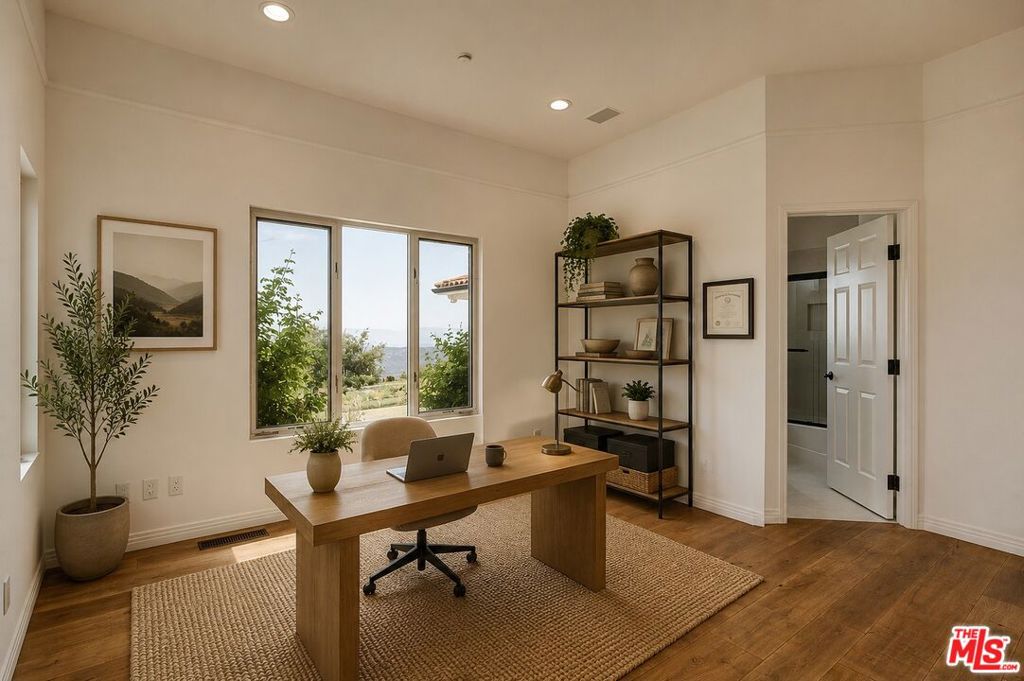 Property photo 24