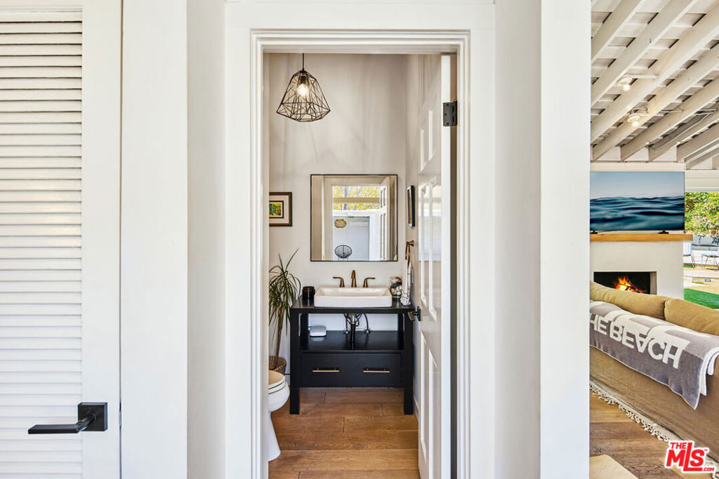 Property photo 31