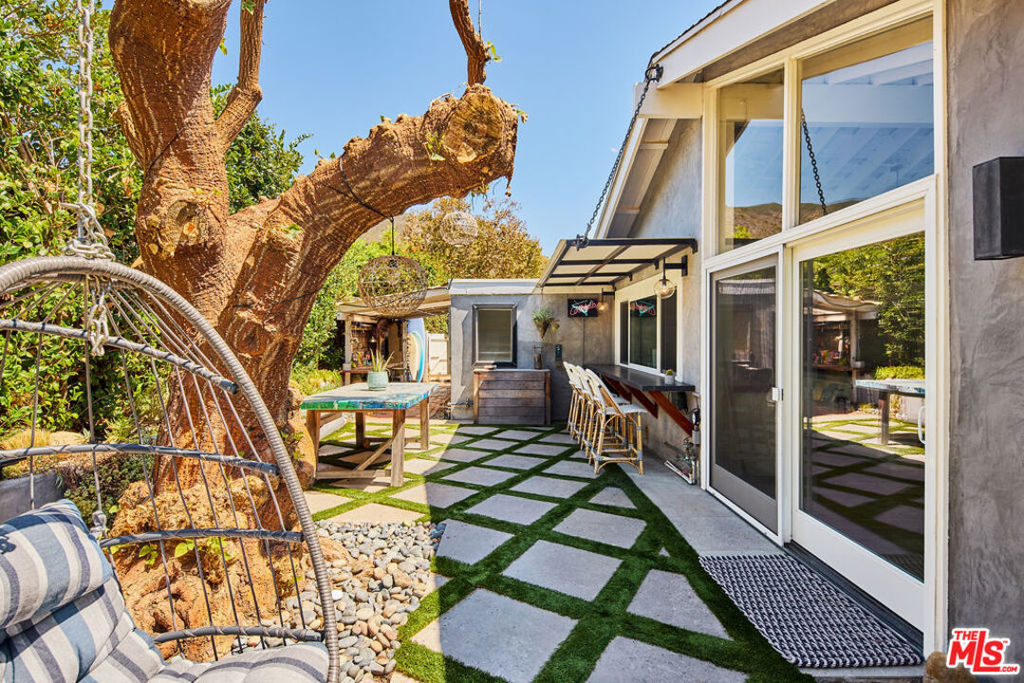 Property photo 35
