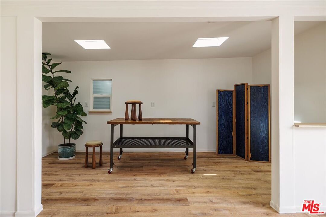 Property photo 33