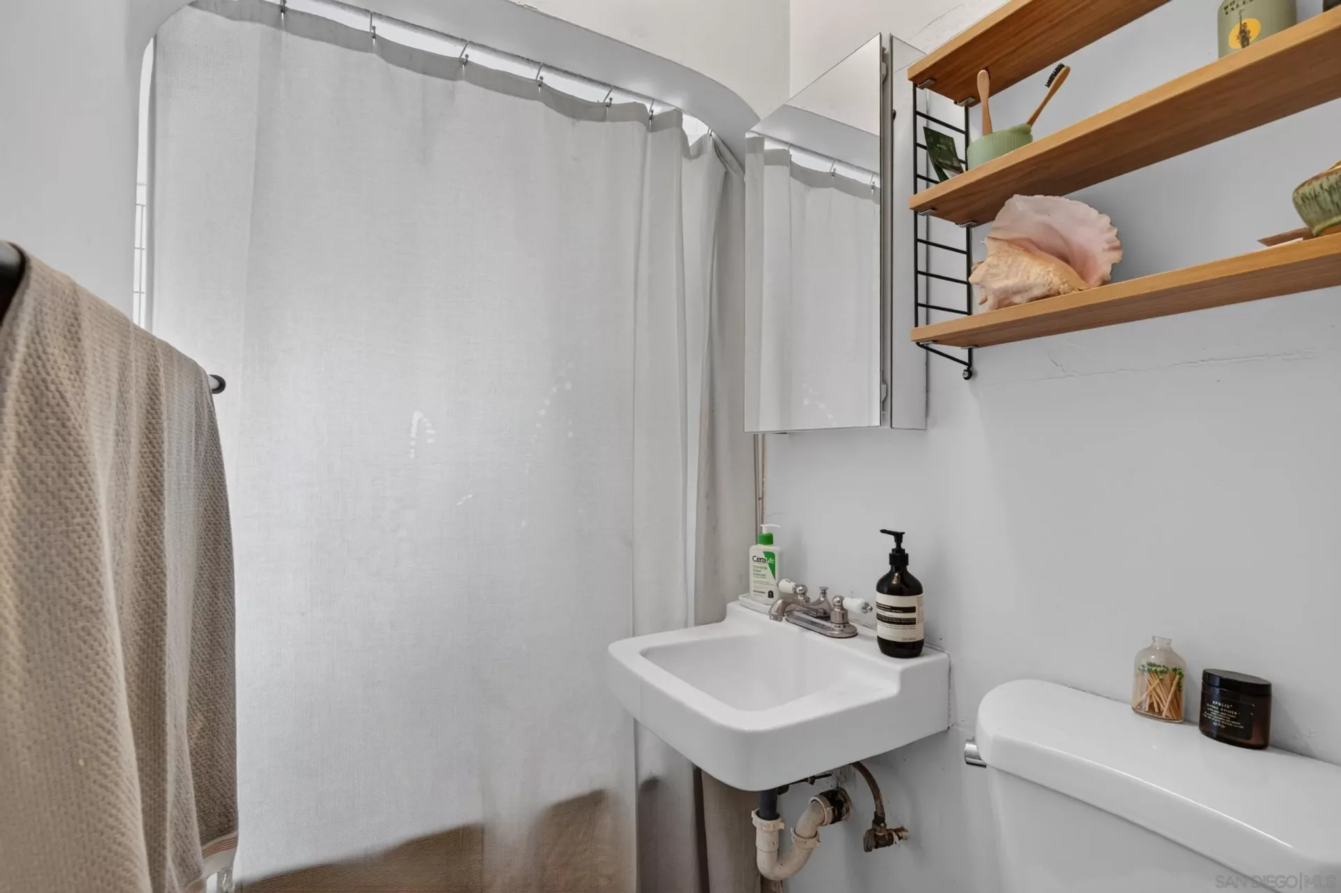 Property photo 44