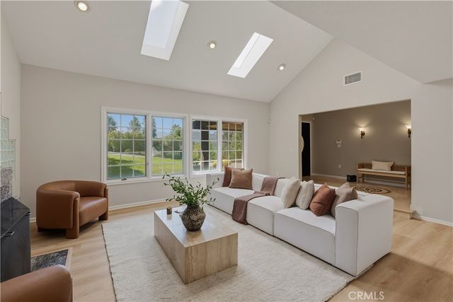 Property photo 44