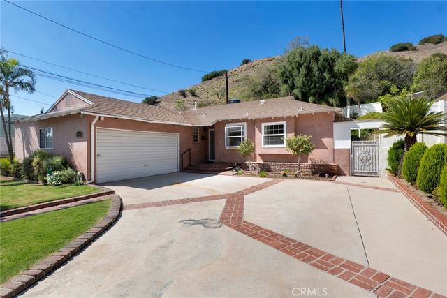 Property photo 38