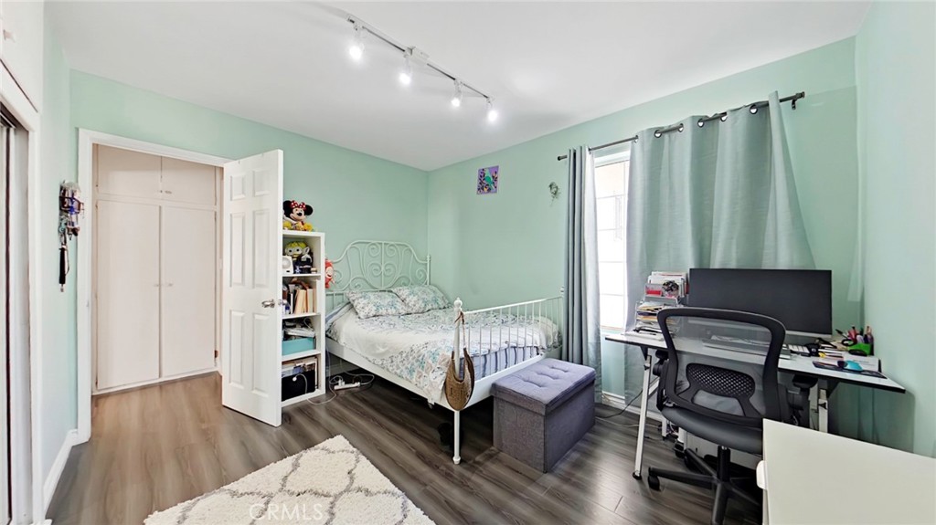 Property photo 33