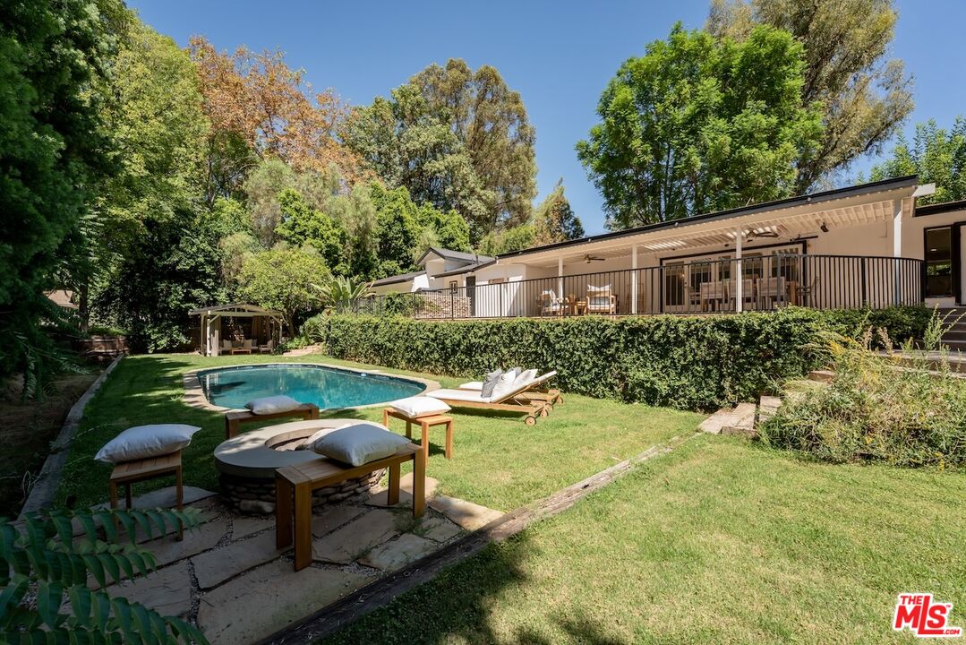 Property photo 42