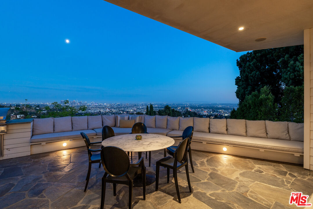 Property photo 37