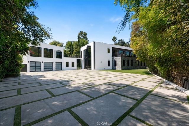 Property photo 50
