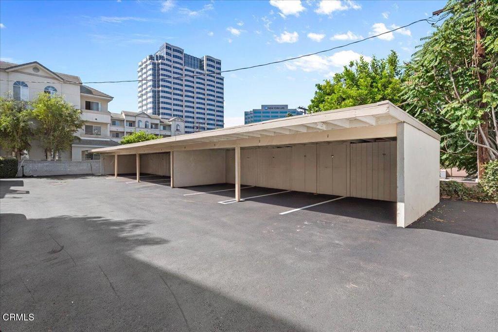 Property photo 32