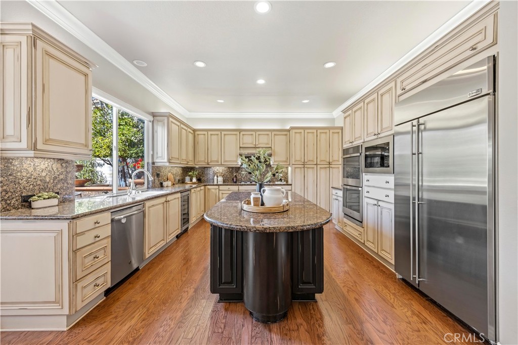 Property photo 35