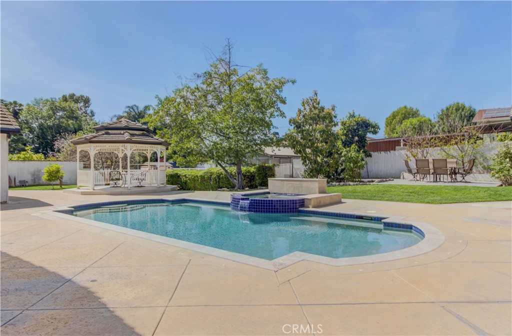 Property photo 30