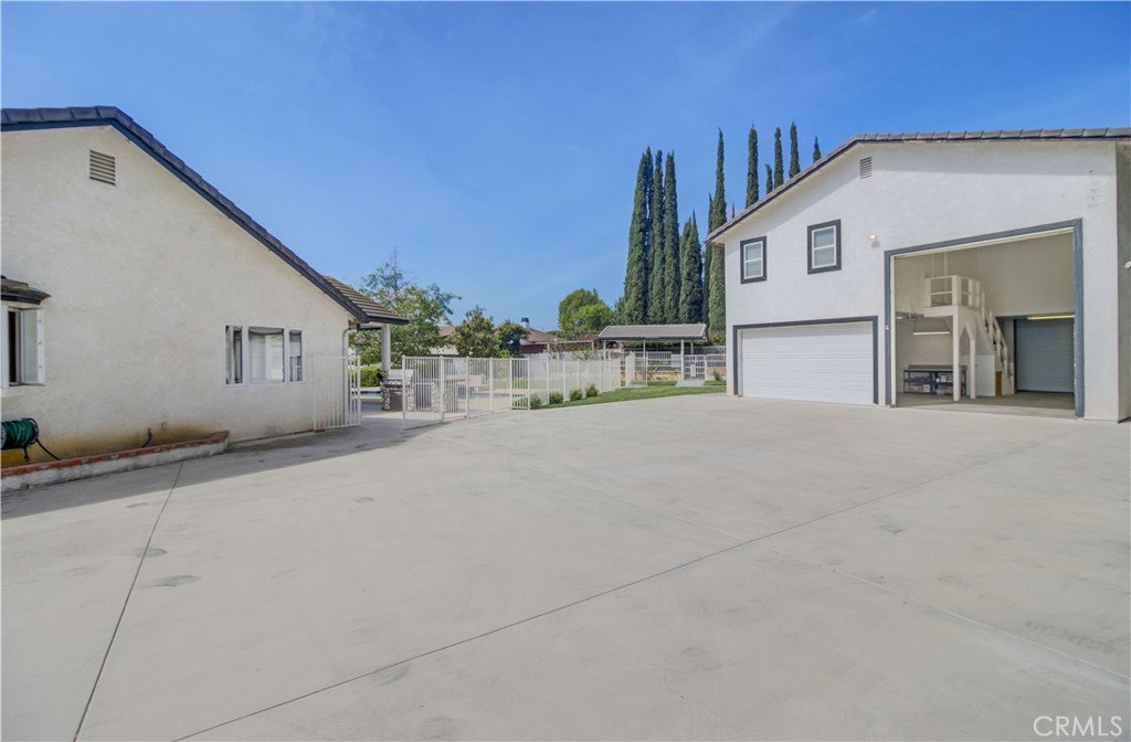 Property photo 44