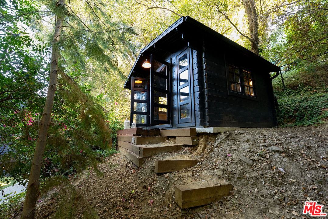 Property photo 31