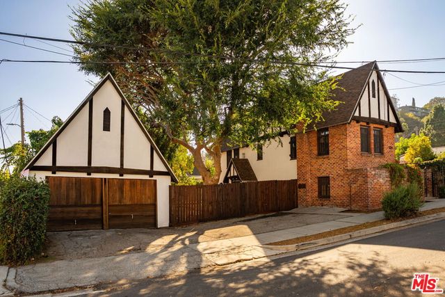 Property photo 43