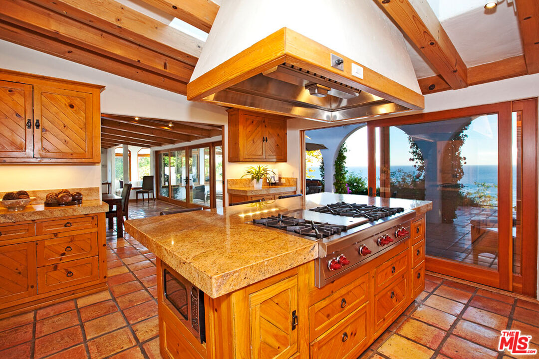 Property photo 44