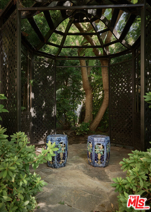 Property photo 32