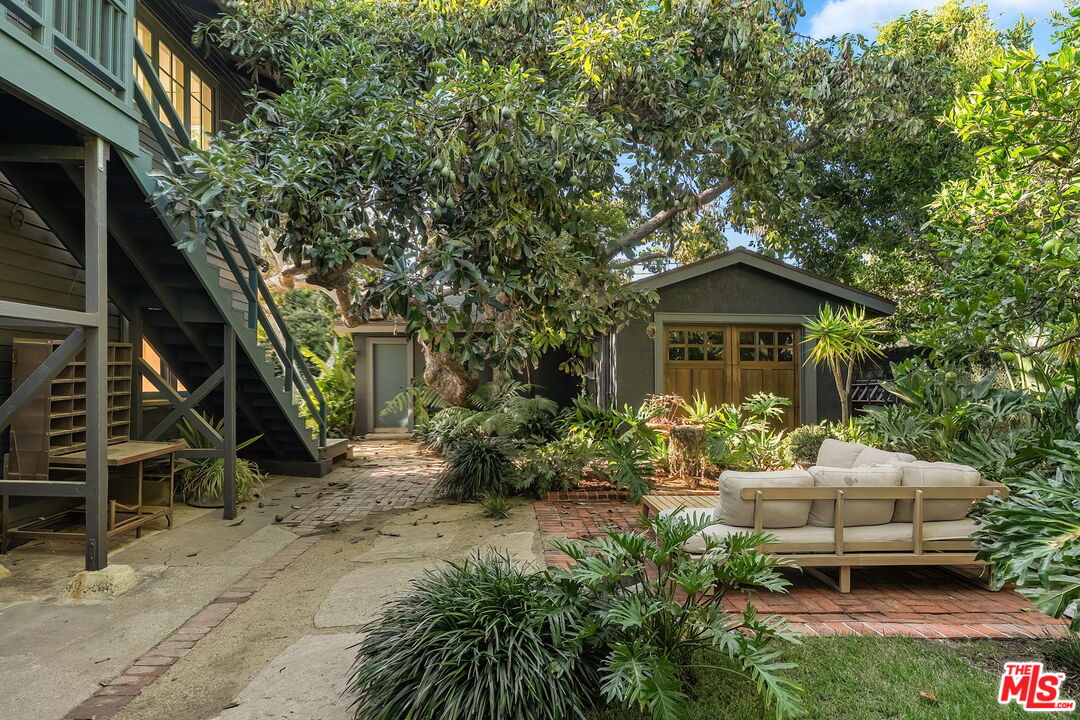 Property photo 42