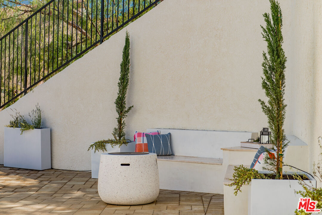 Property photo 43