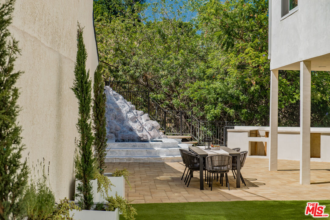 Property photo 44