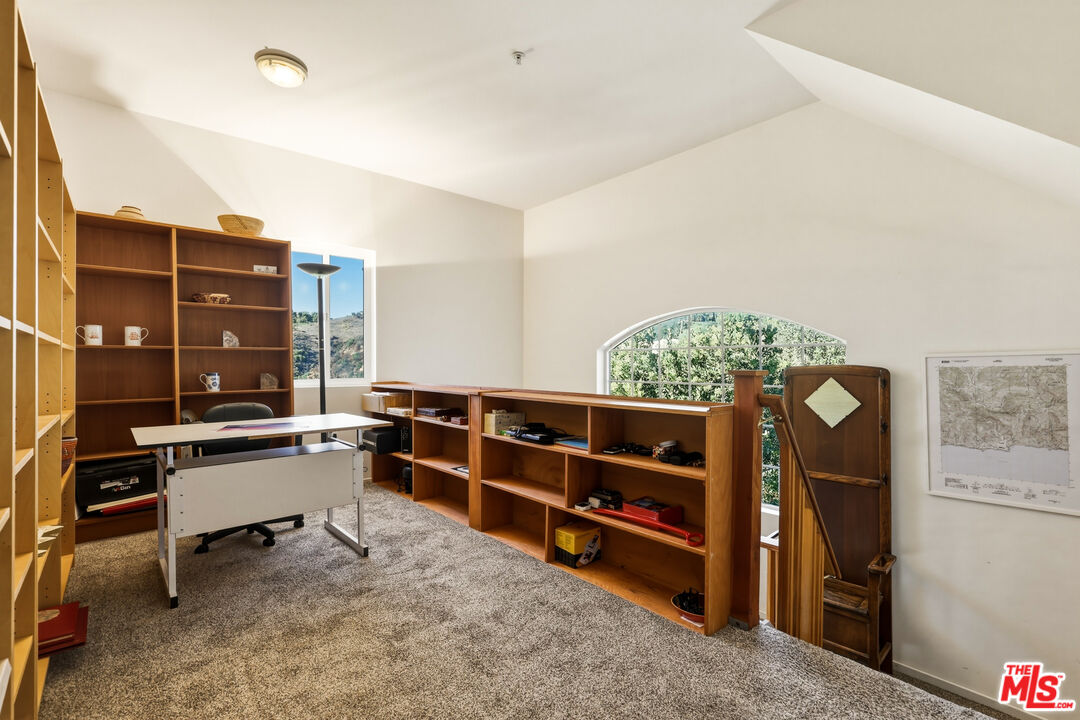 Property photo 38