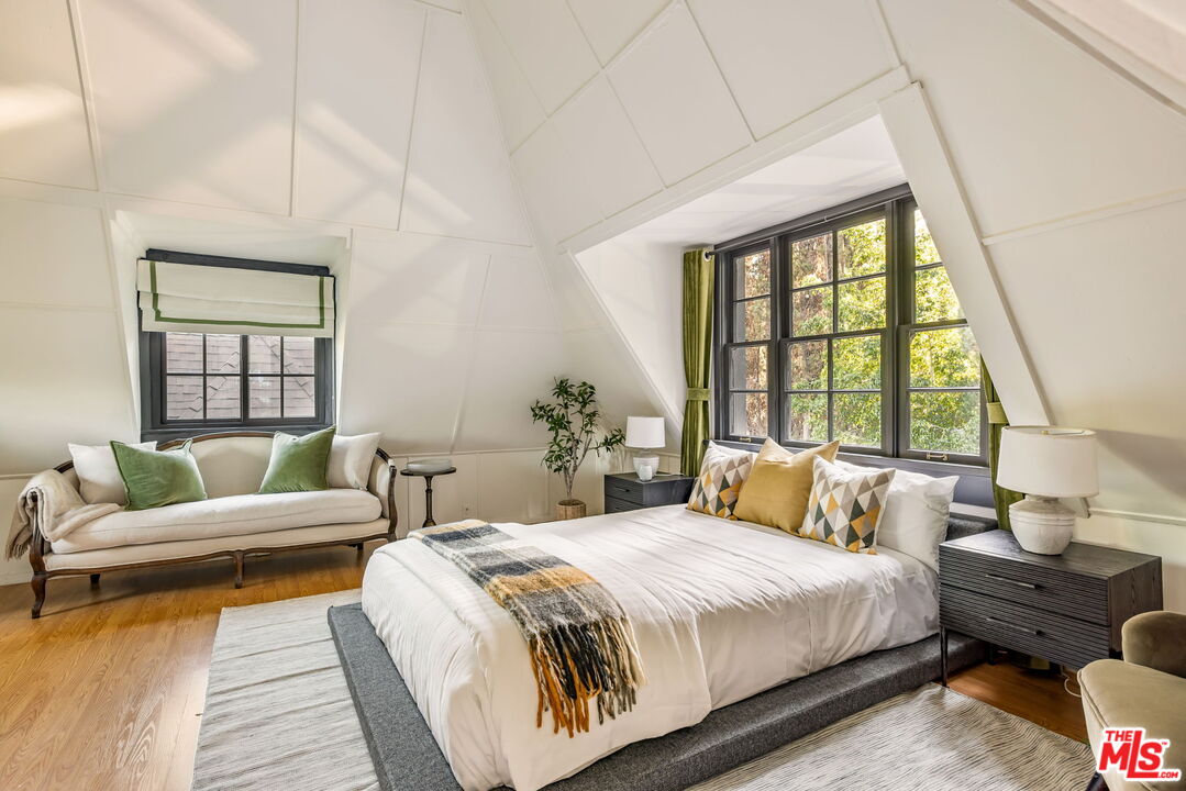 Property photo 35