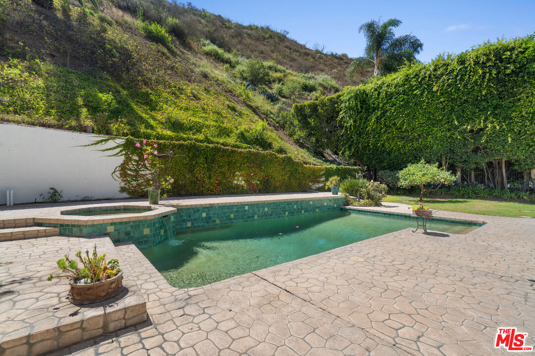 Property photo 30