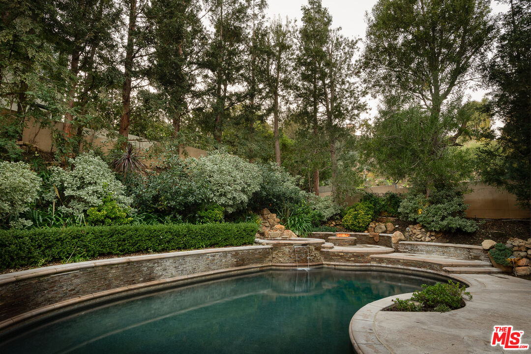 Property photo 36