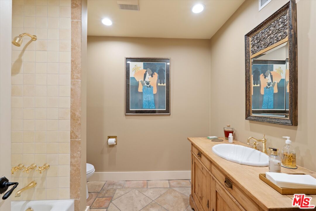 Property photo 51