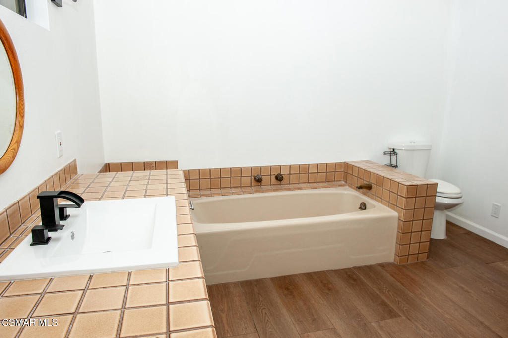 Property photo 24