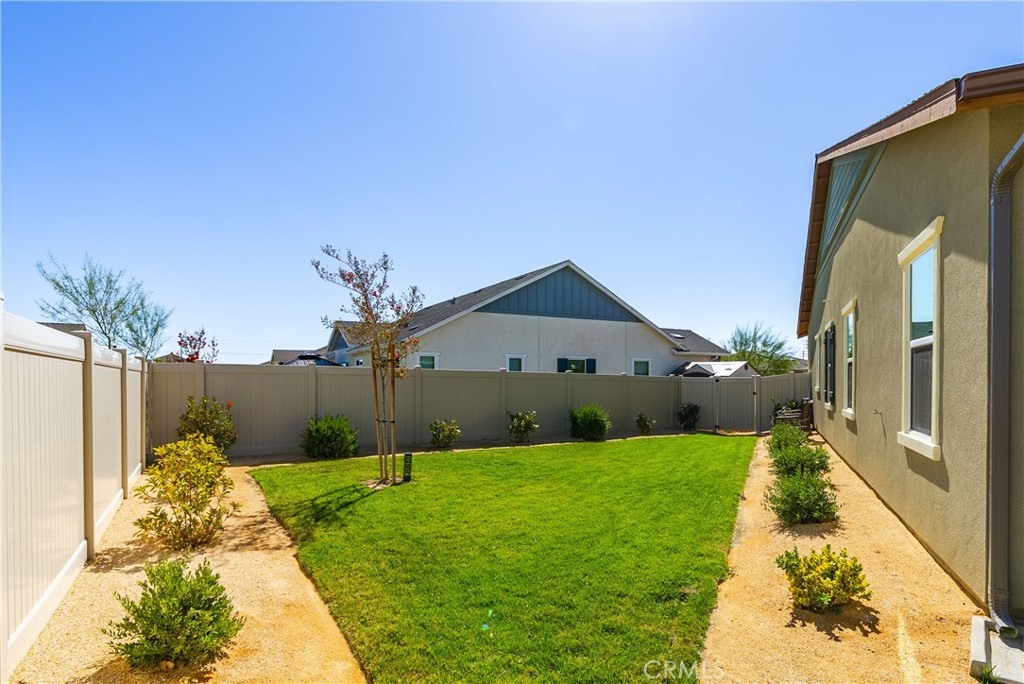 Property photo 38