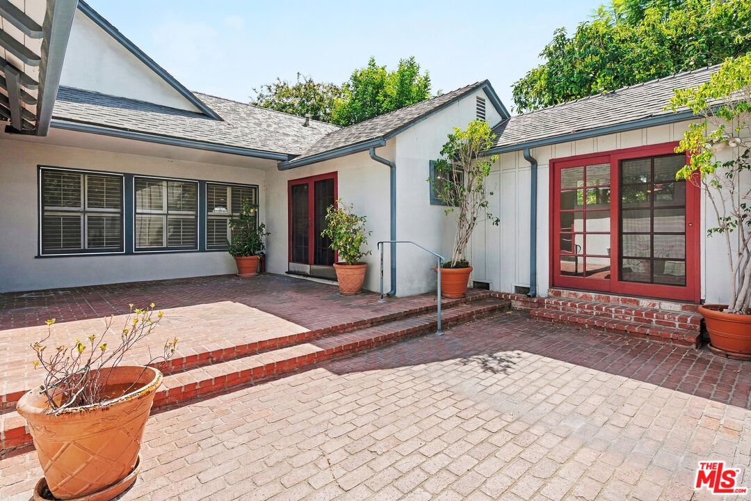 Property photo 23