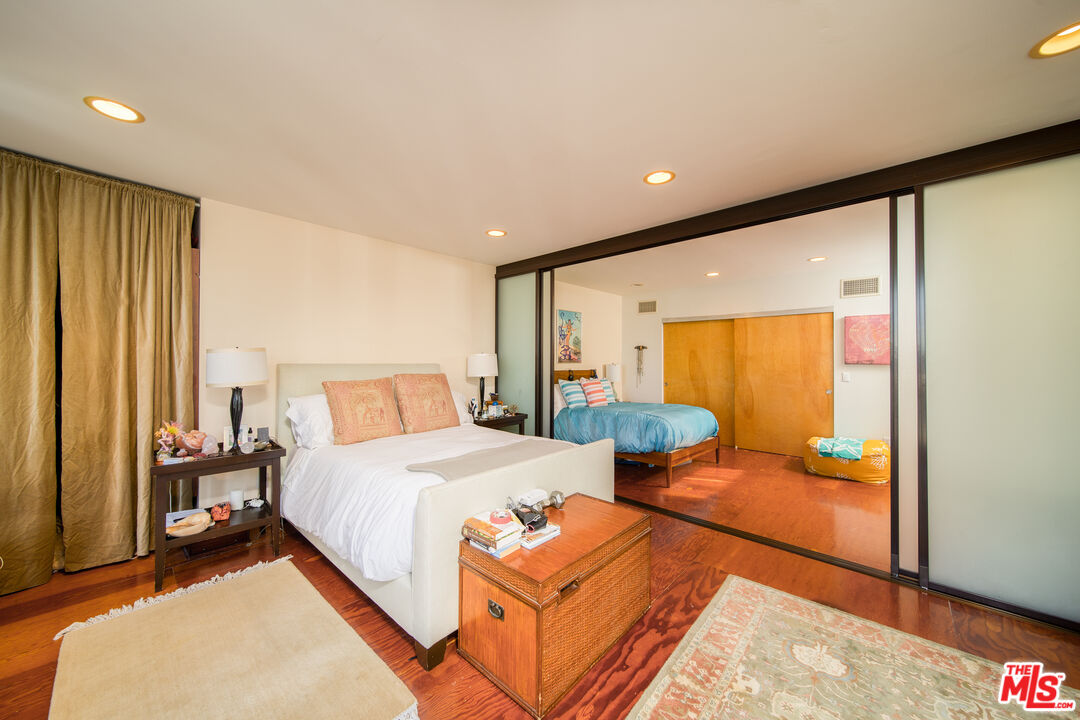 Property photo 44