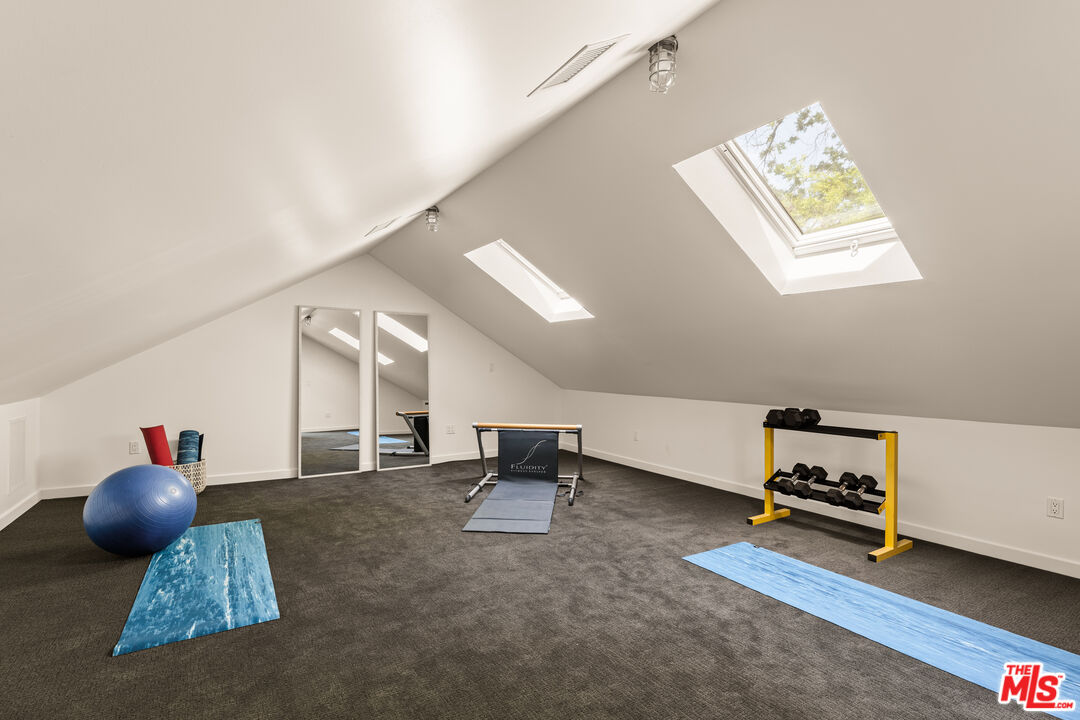 Property photo 36