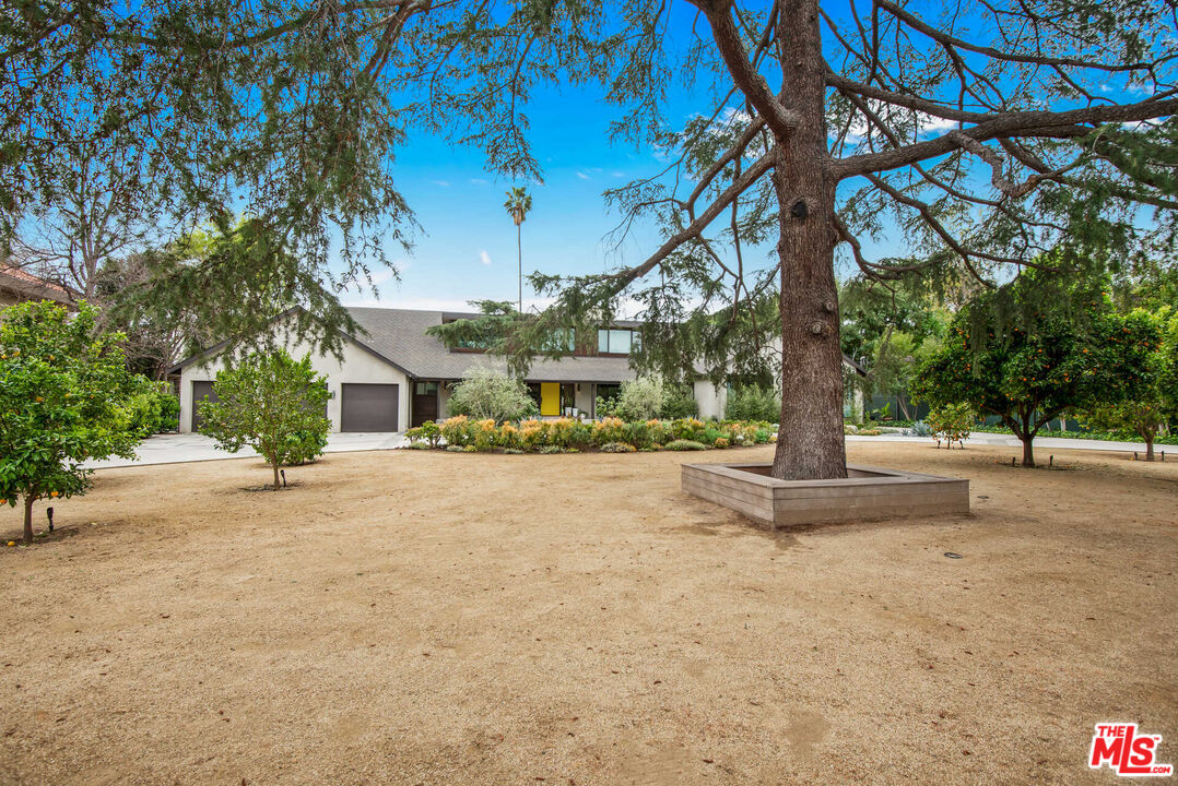 Property photo 40