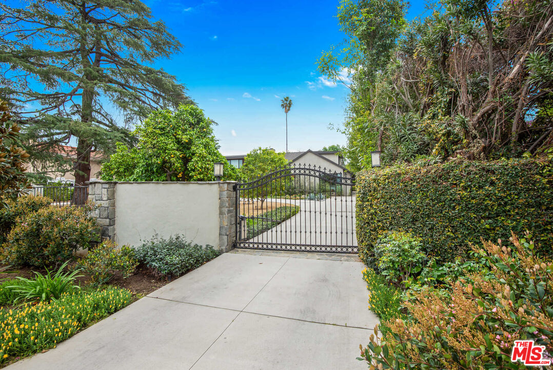 Property photo 43