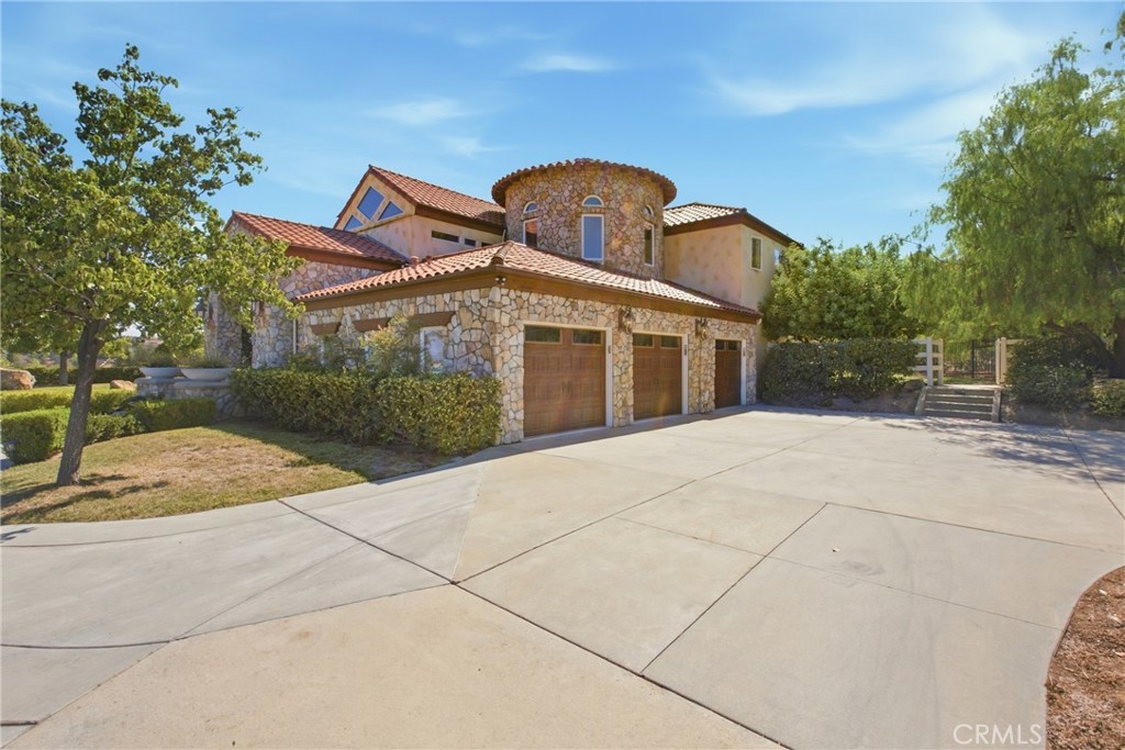 Property photo 38