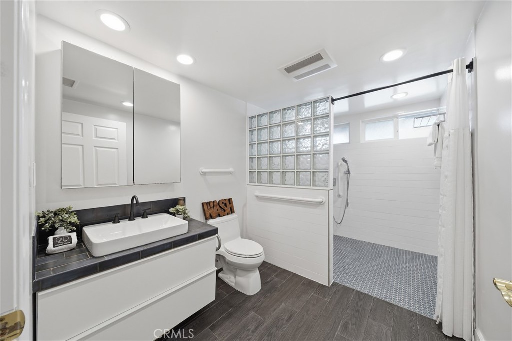 Property photo 50