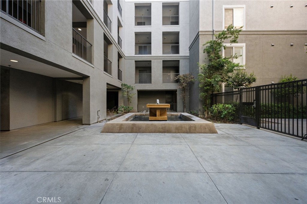 Property photo 44