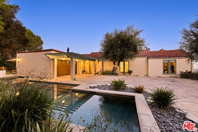 Property photo 31