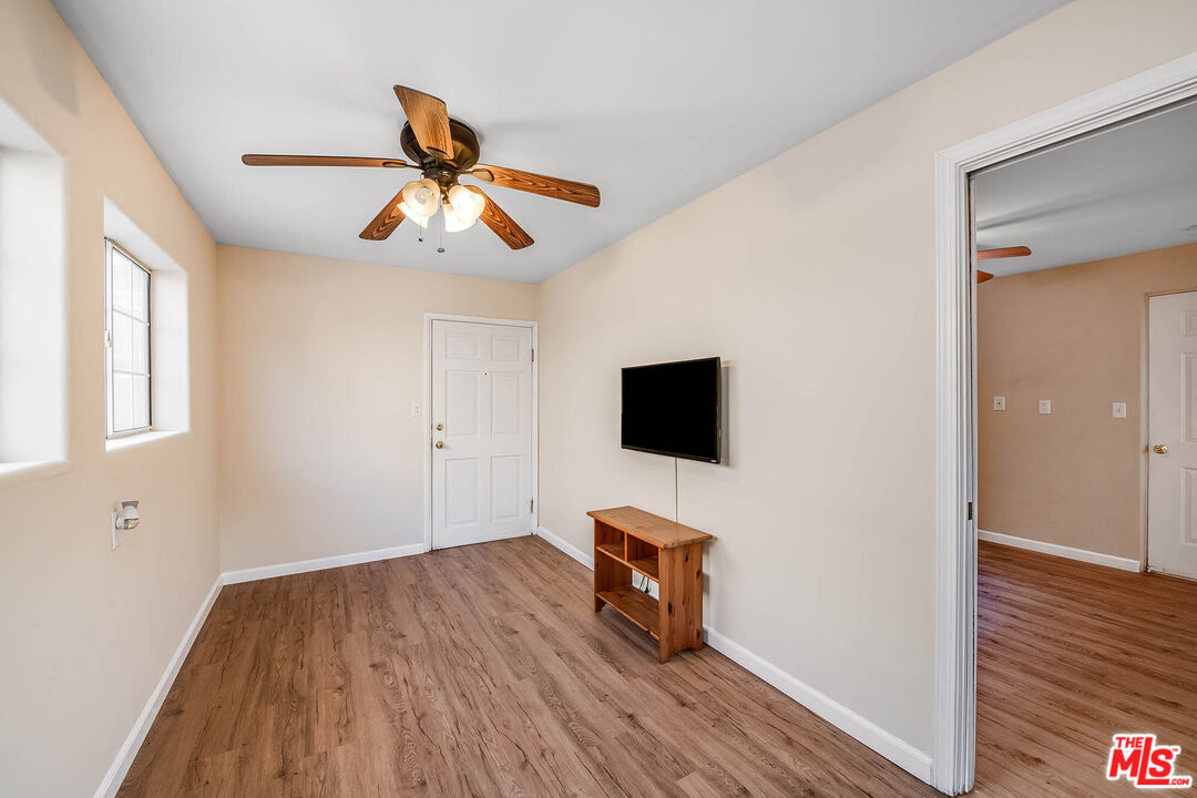 Property photo 35