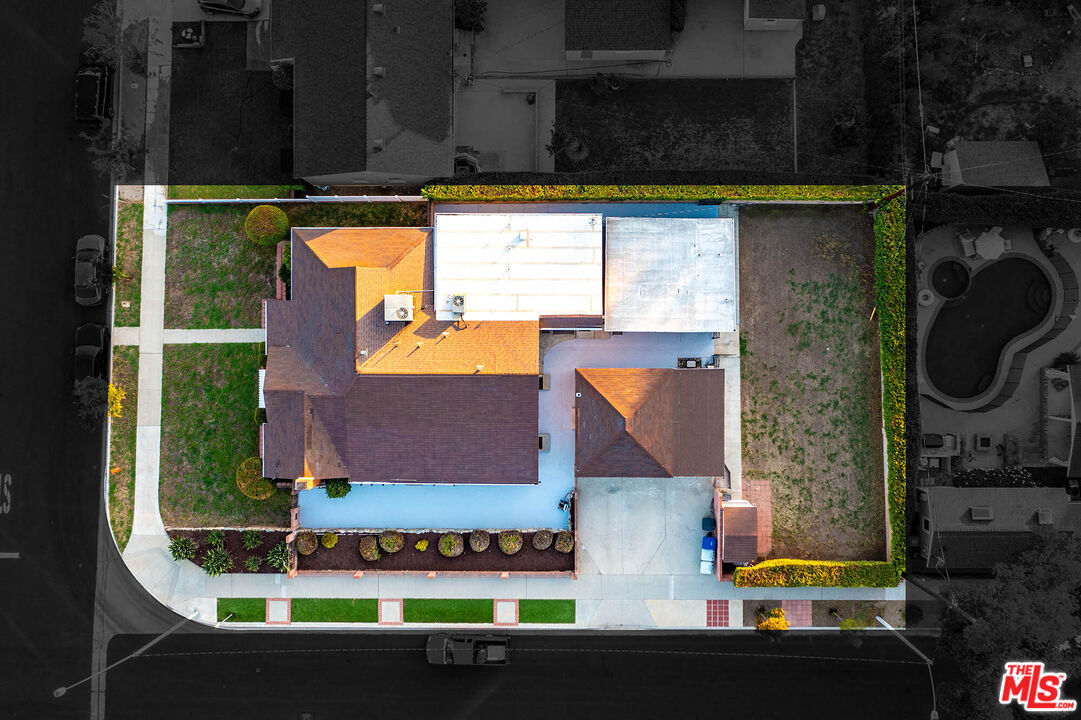 Property photo 43