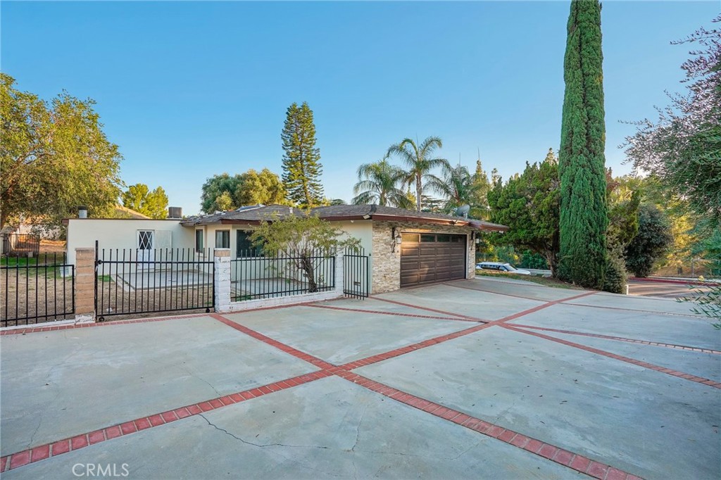 Property photo 40