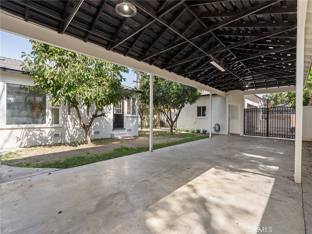 Property photo 31