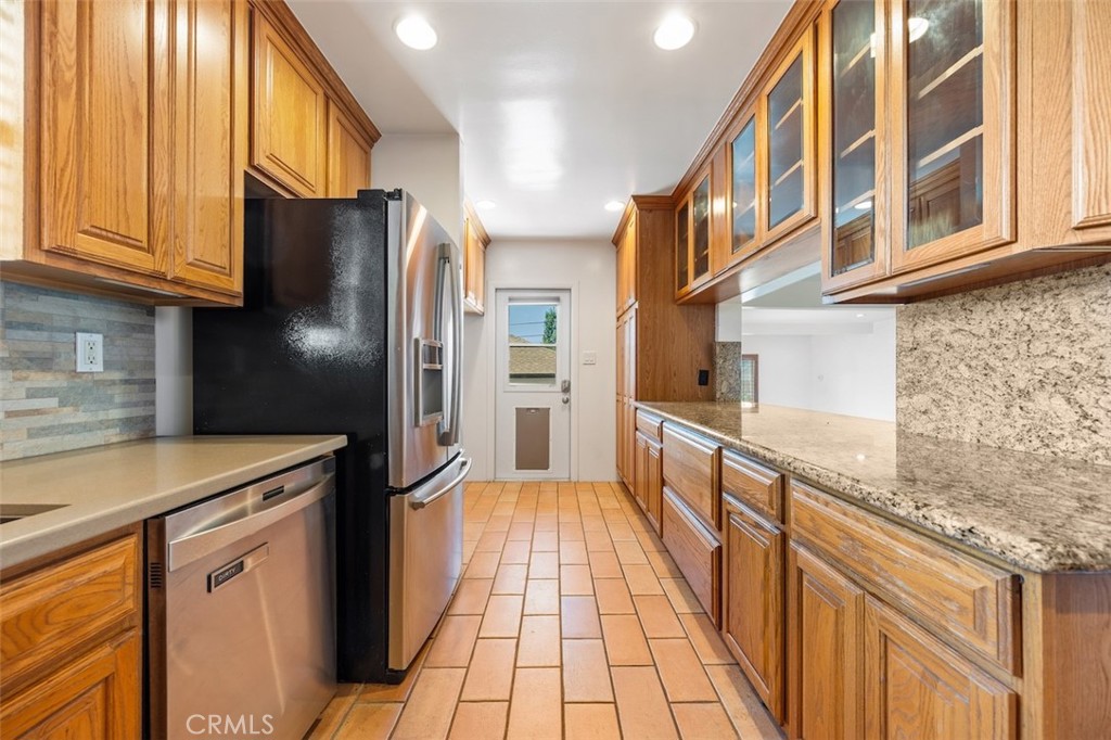 Property photo 32
