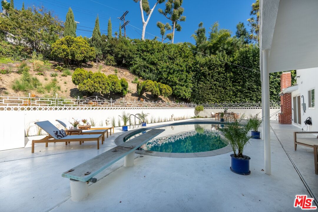 Property photo 35