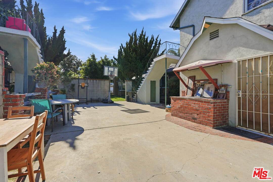 Property photo 24